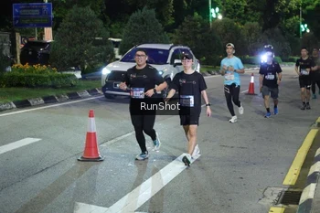 Runner Photo 4245994
