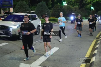 Runner Photo 4246002