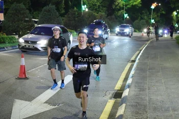Runner Photo 4246024