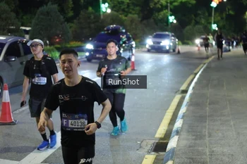 Runner Photo 4246027