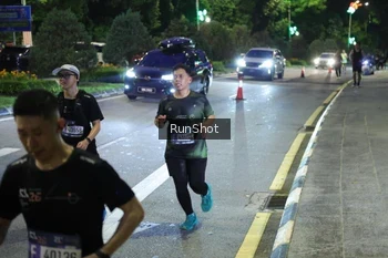 Runner Photo 4246036
