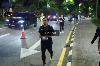 Runner Photo 4246045