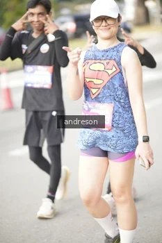 Runner Photo 4246068