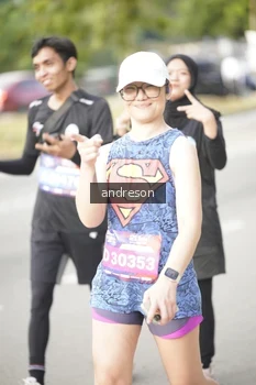 Runner Photo 4246086
