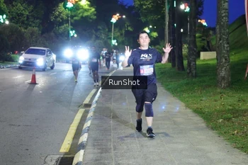 Runner Photo 4246136