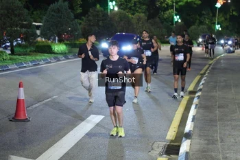 Runner Photo 4246138