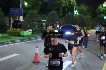 Runner Photo 4246144