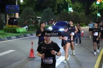 Runner Photo 4246147