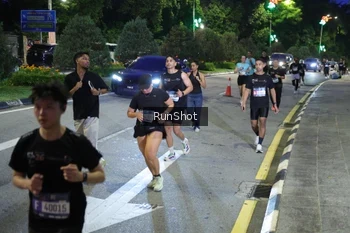 Runner Photo 4246151