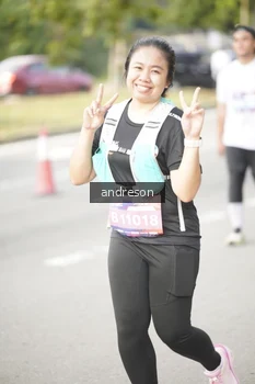 Runner Photo 4246156