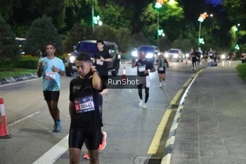 Runner Photo 4246175