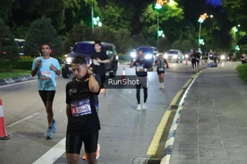 Runner Photo 4246177