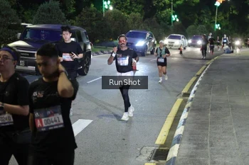 Runner Photo 4246185