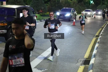 Runner Photo 4246192