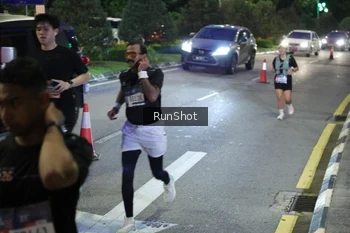 Runner Photo 4246207