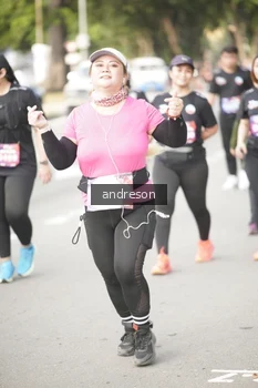 Runner Photo 4246210
