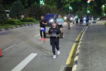 Runner Photo 4246213