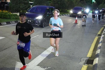 Runner Photo 4246230