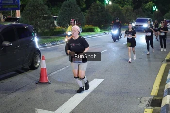Runner Photo 4246239