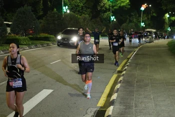 Runner Photo 4246245