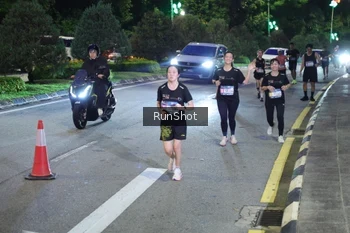 Runner Photo 4246251