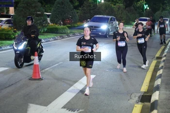 Runner Photo 4246252