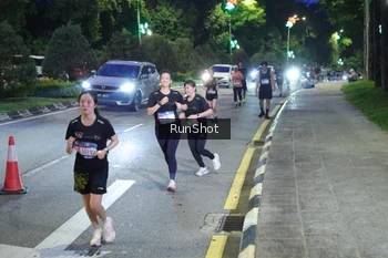 Runner Photo 4246266