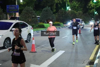 Runner Photo 4246270
