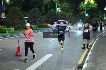 Runner Photo 4246277