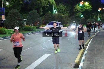 Runner Photo 4246278