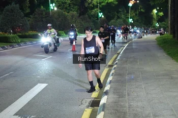 Runner Photo 4246295