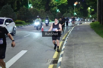 Runner Photo 4246302