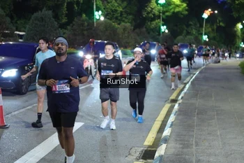 Runner Photo 4246328