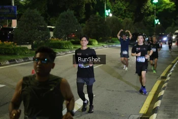 Runner Photo 4246342