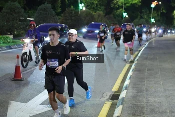Runner Photo 4246345