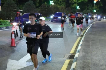 Runner Photo 4246347