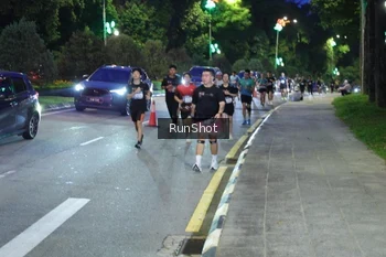 Runner Photo 4246348