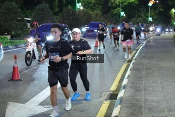 Runner Photo 4246349