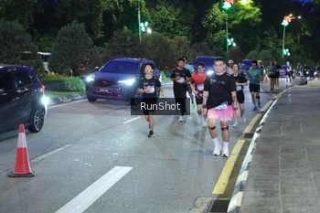 Runner Photo 4246356