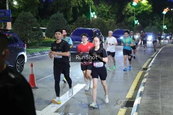 Runner Photo 4246375