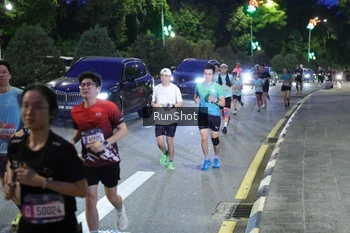 Runner Photo 4246385