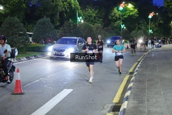 Runner Photo 4246426