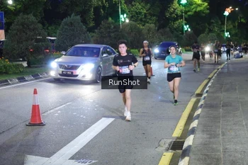 Runner Photo 4246445