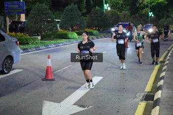 Runner Photo 4246477