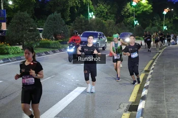 Runner Photo 4246482