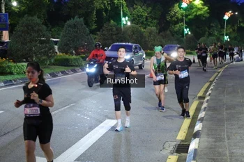 Runner Photo 4246483