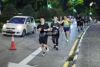 Runner Photo 4246506
