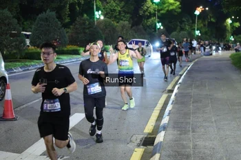 Runner Photo 4246508