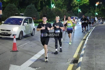 Runner Photo 4246516