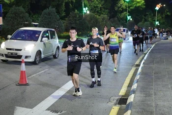 Runner Photo 4246521